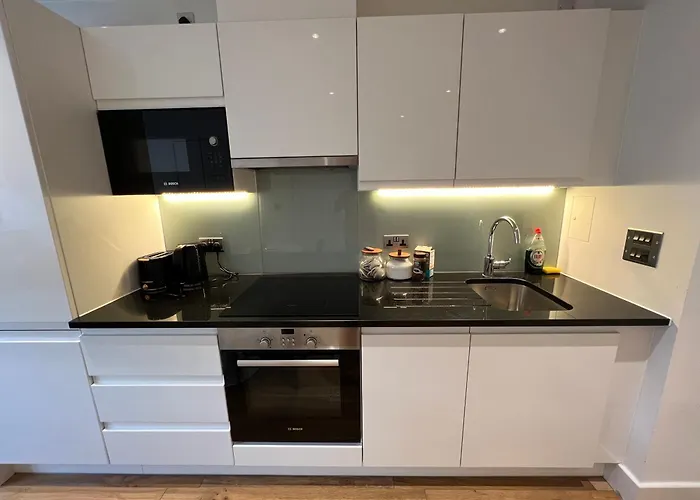 Trendy Apartment In A Central Location